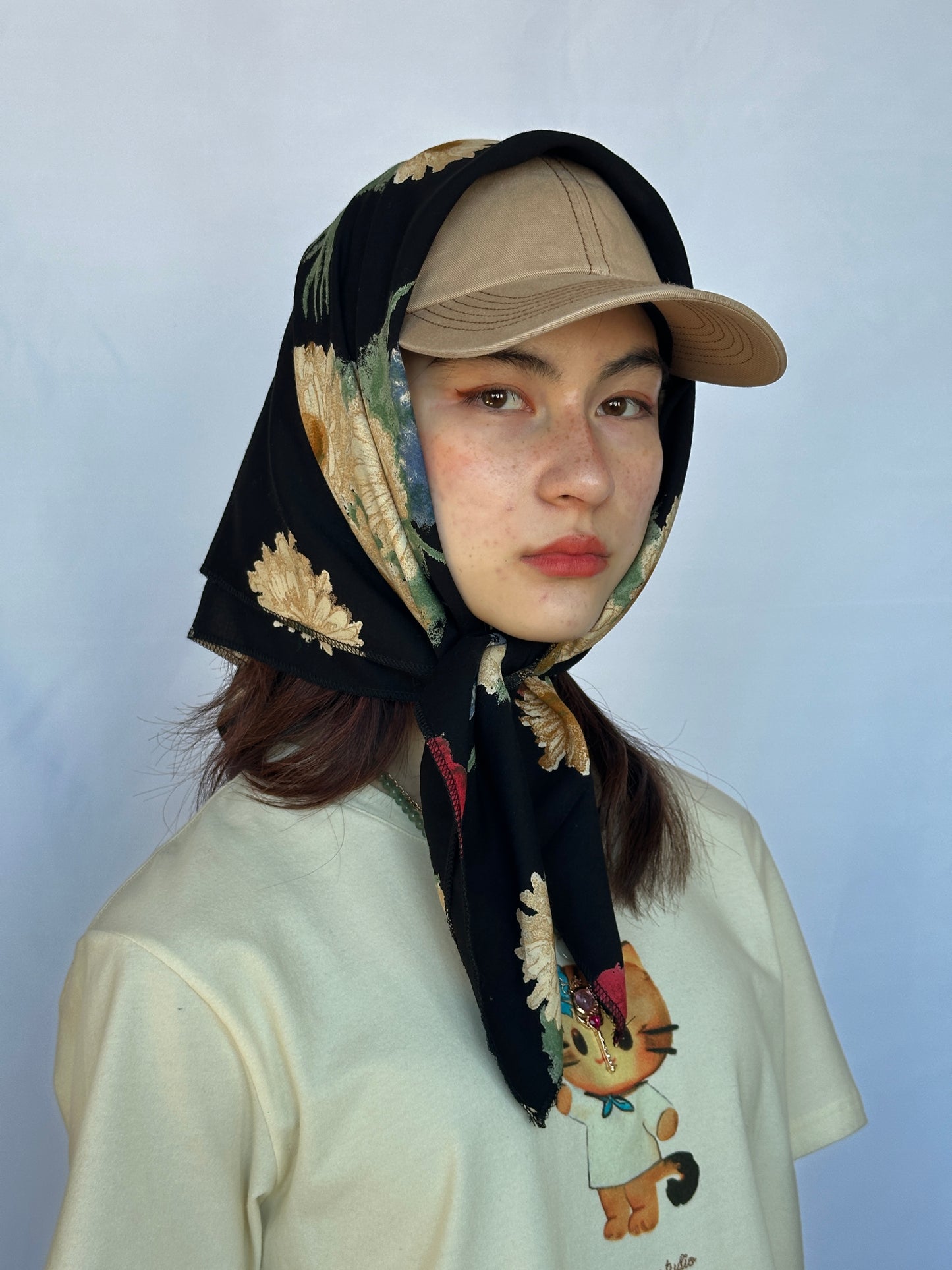 Nona Square Scarf