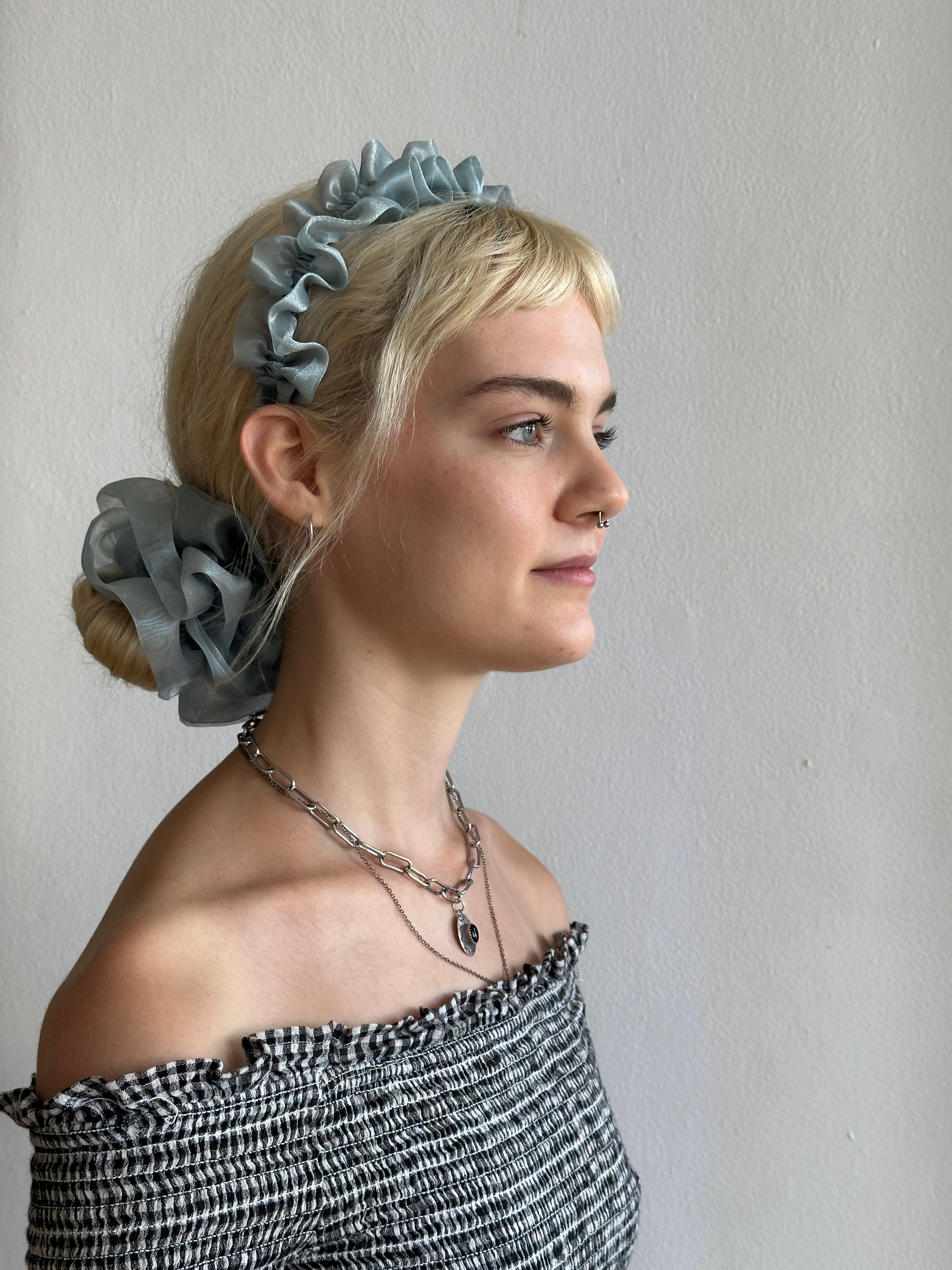 The Ruffle Headband – Room Shop display picture 1