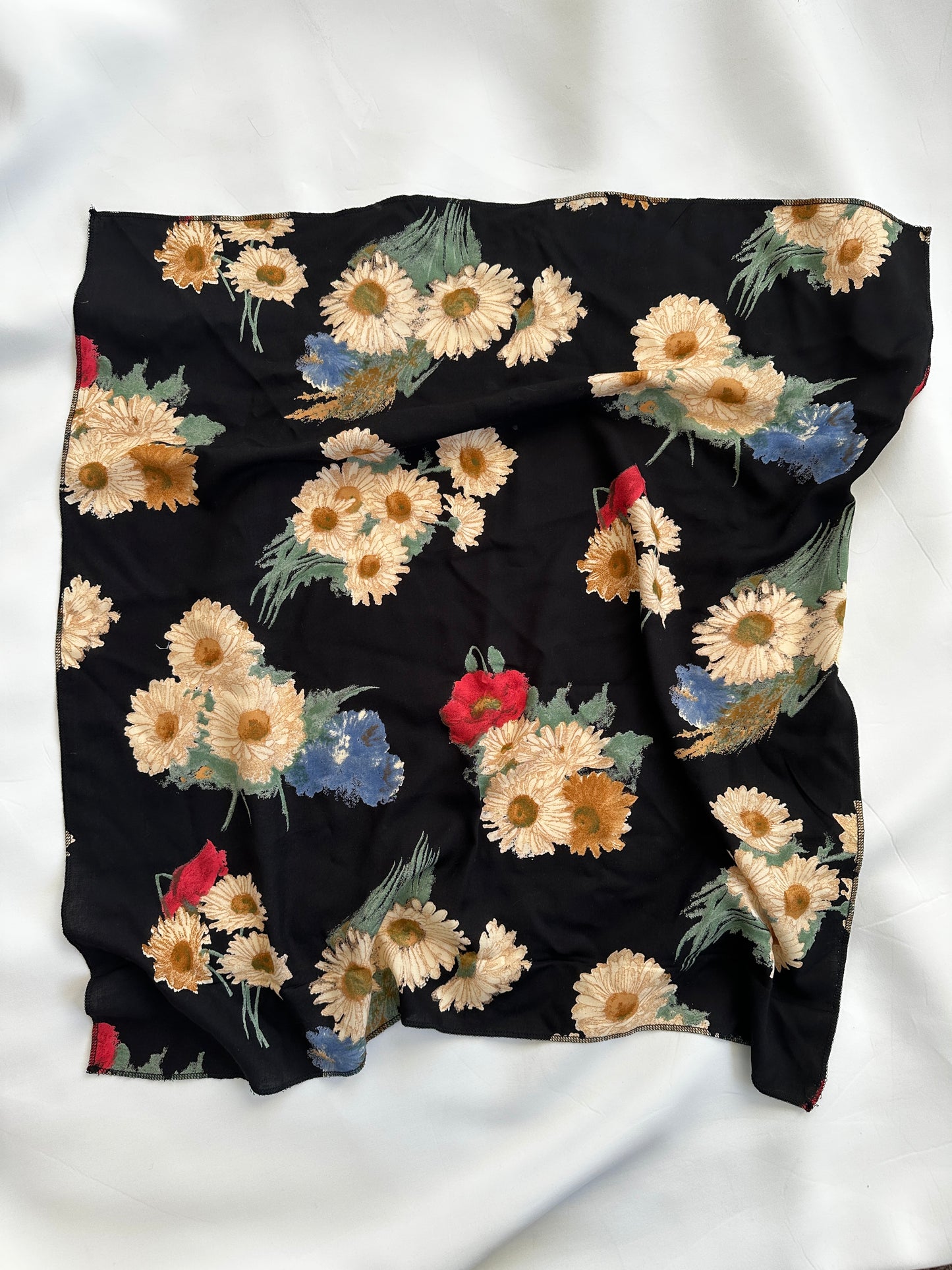 Nona Square Scarf