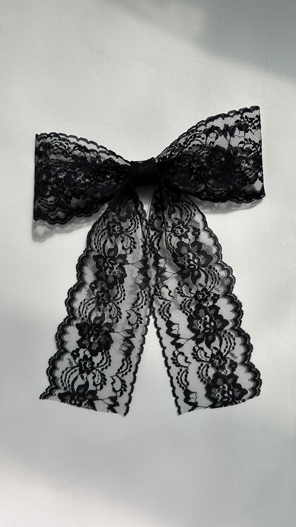 Elodie Lace Bow