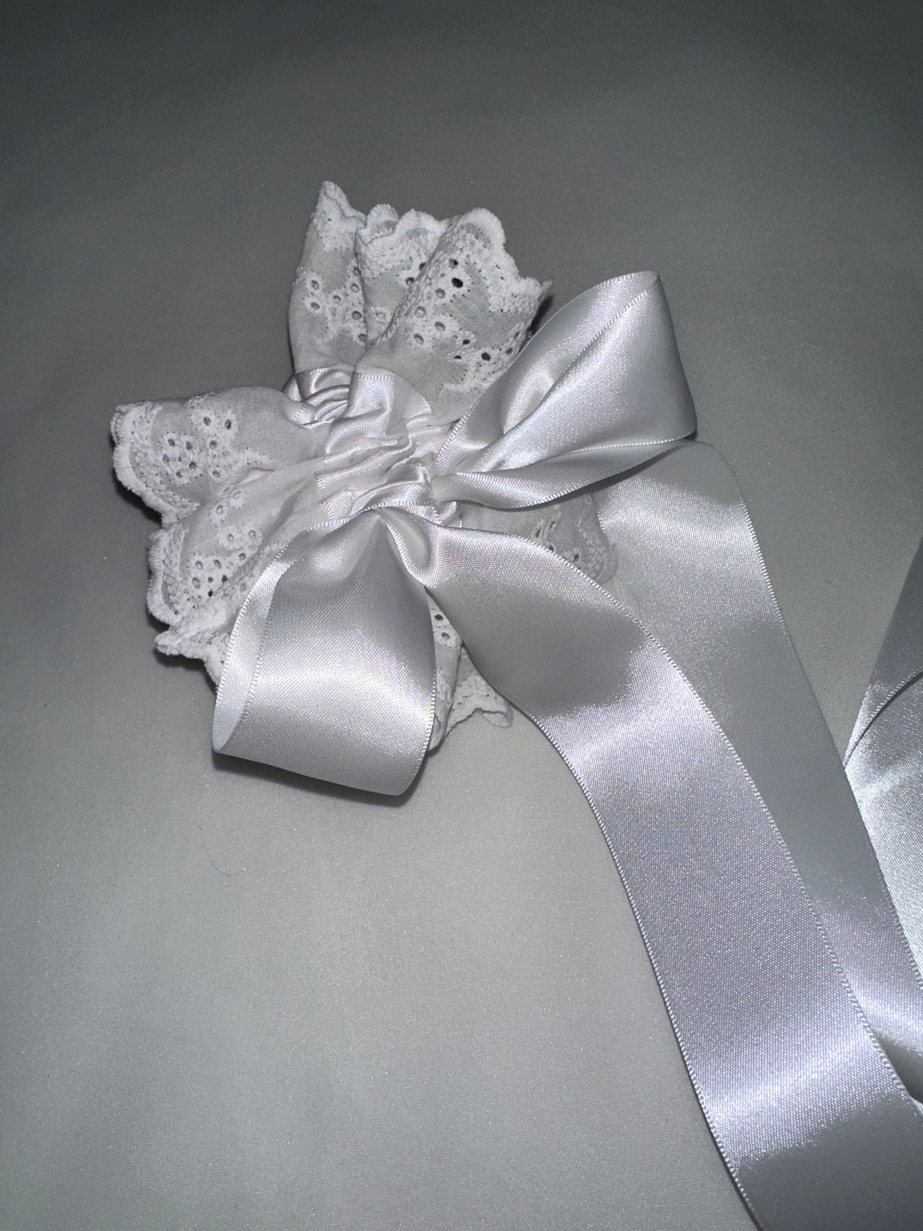 Eyelet Peplum Scrunchie