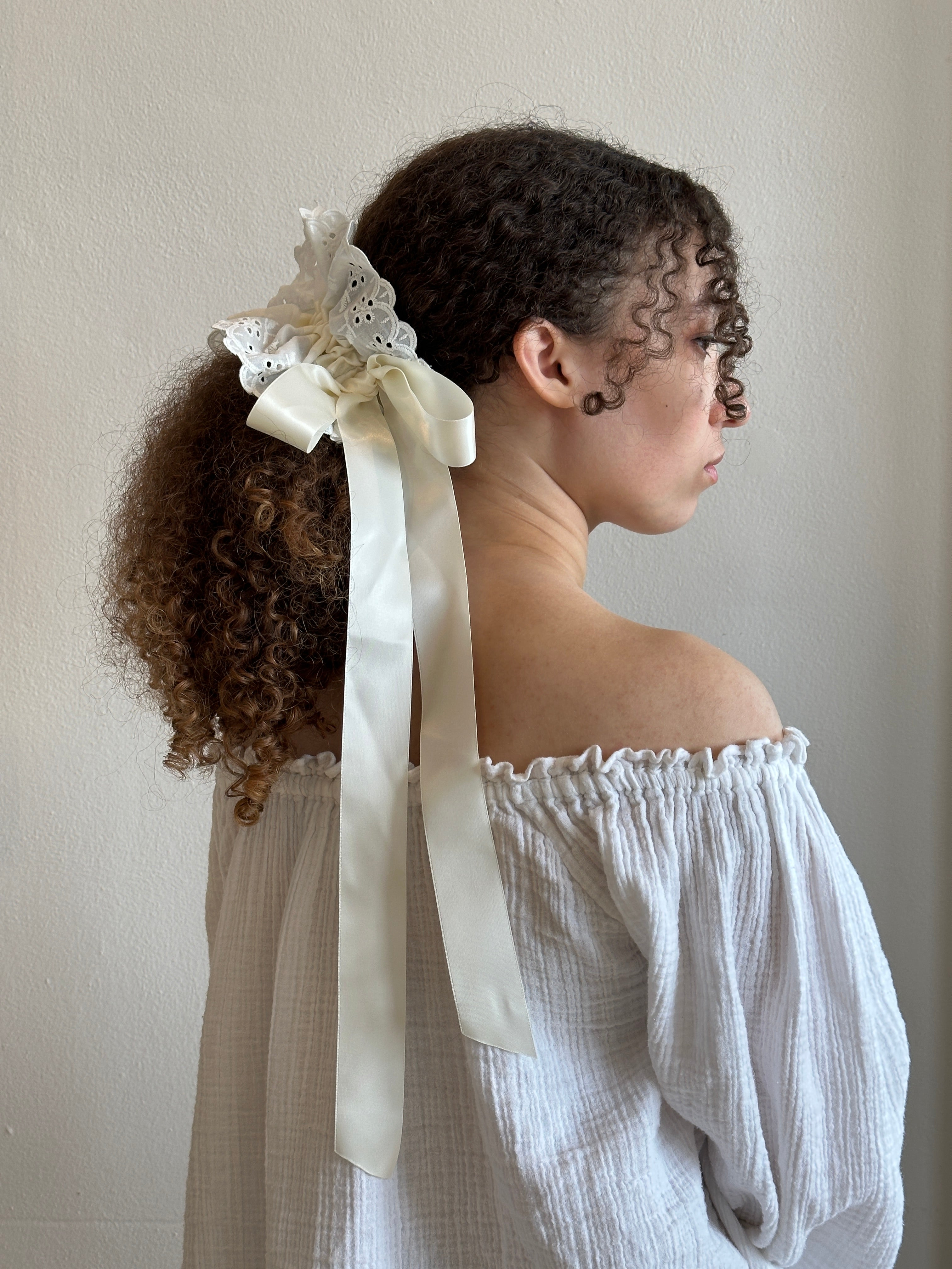 Eyelet Peplum Scrunchie