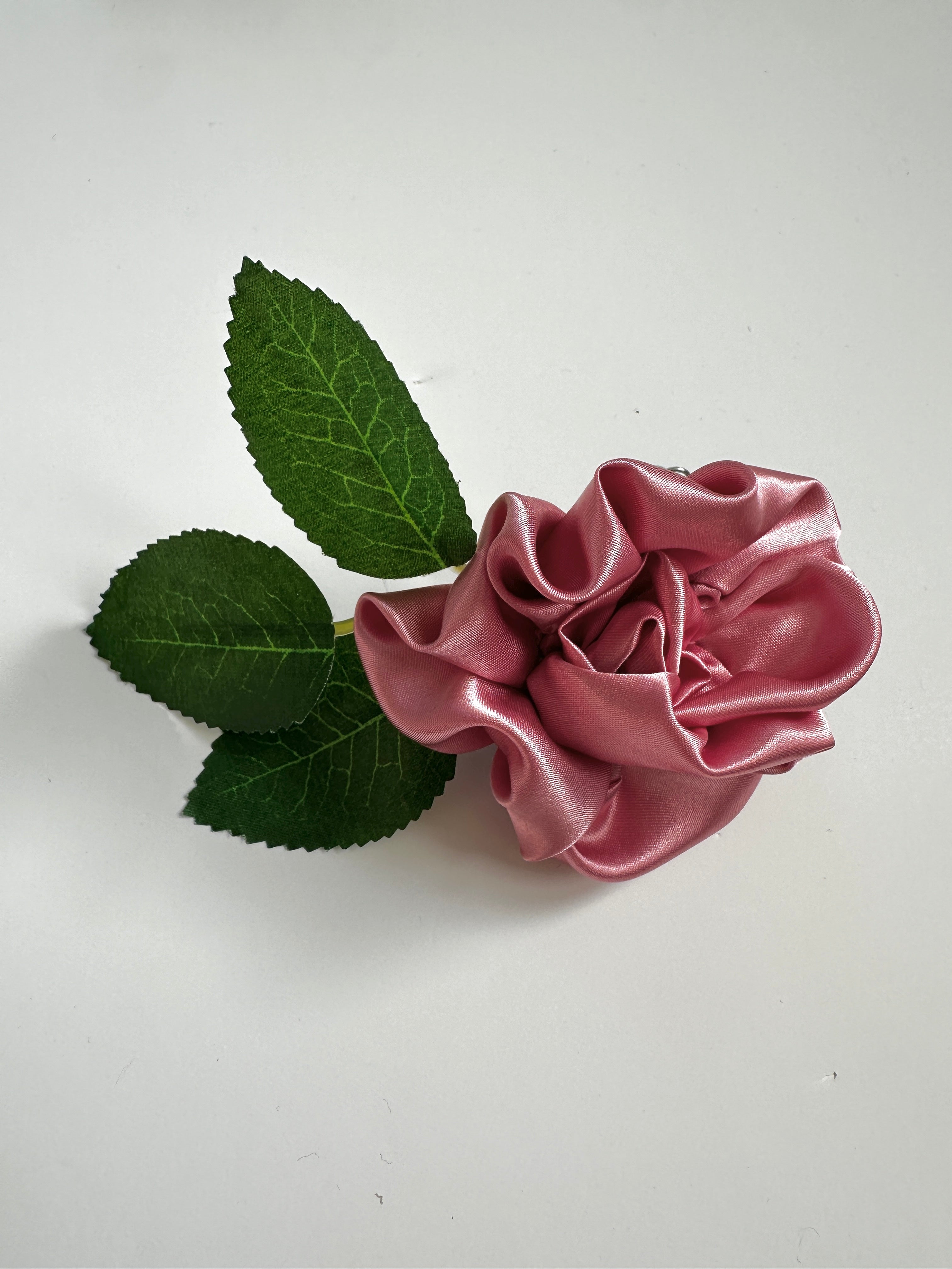 Elaine Rose Clip