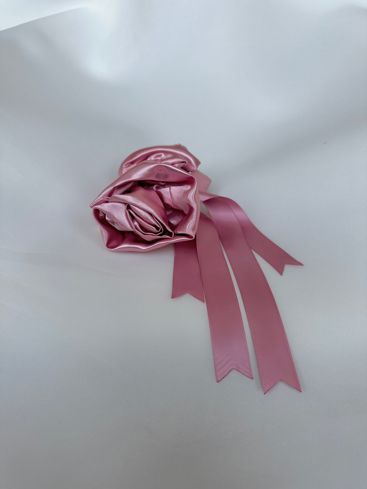 Award Rose Claw Clip