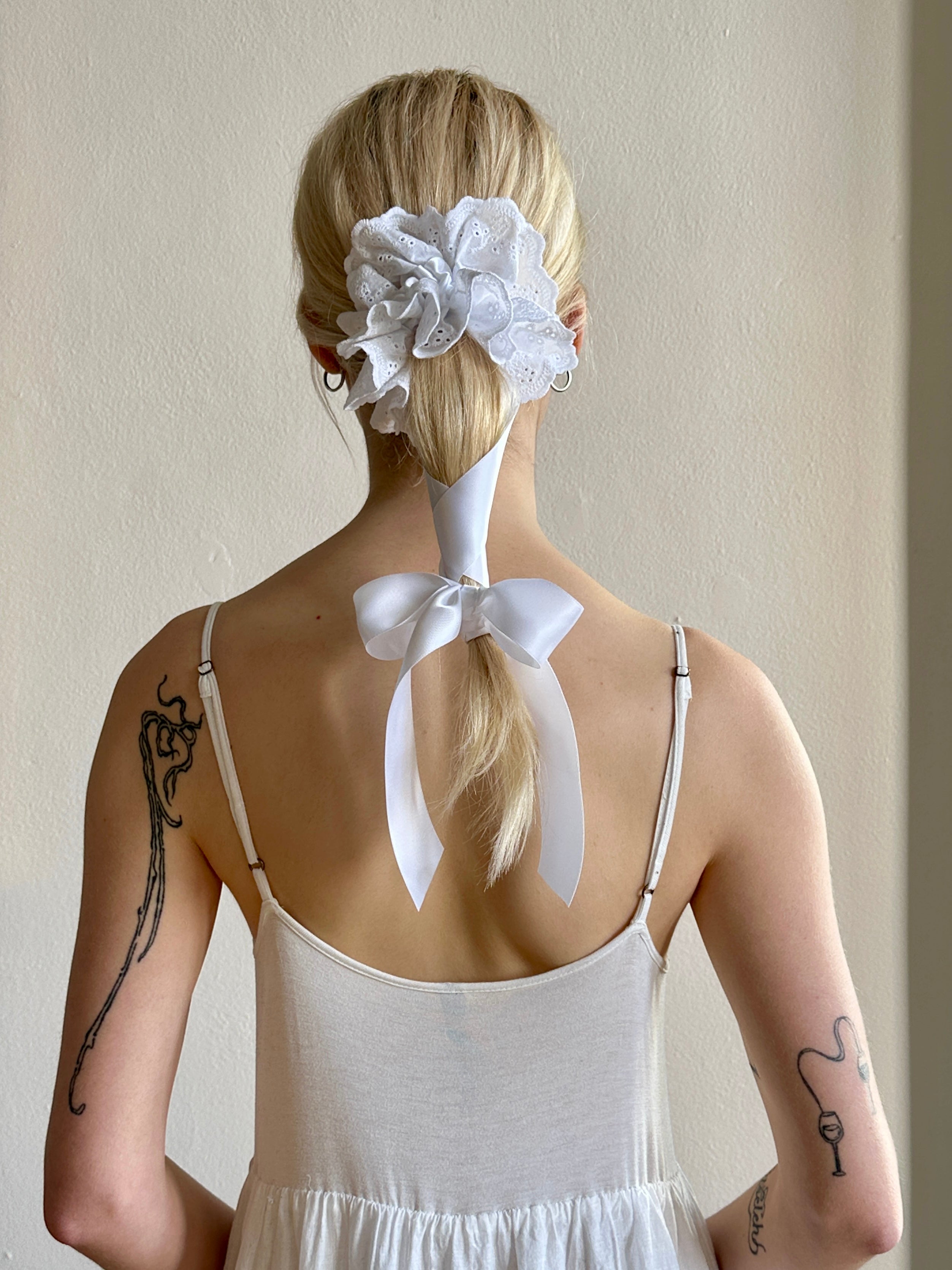 Eyelet Peplum Scrunchie