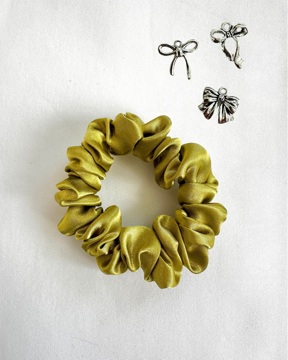 Customizable Charm Bracelet Scrunchie