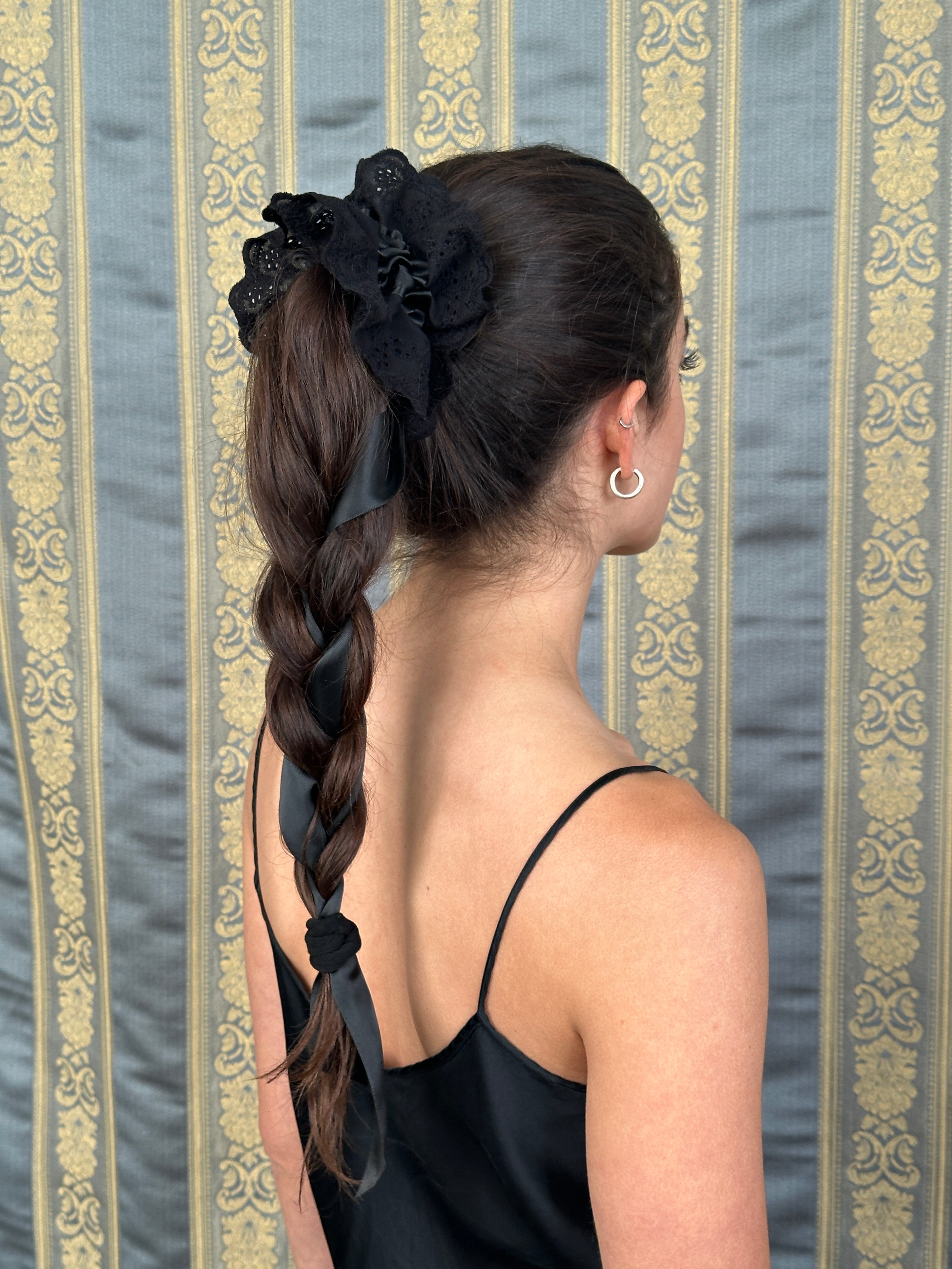 Eyelet Peplum Scrunchie