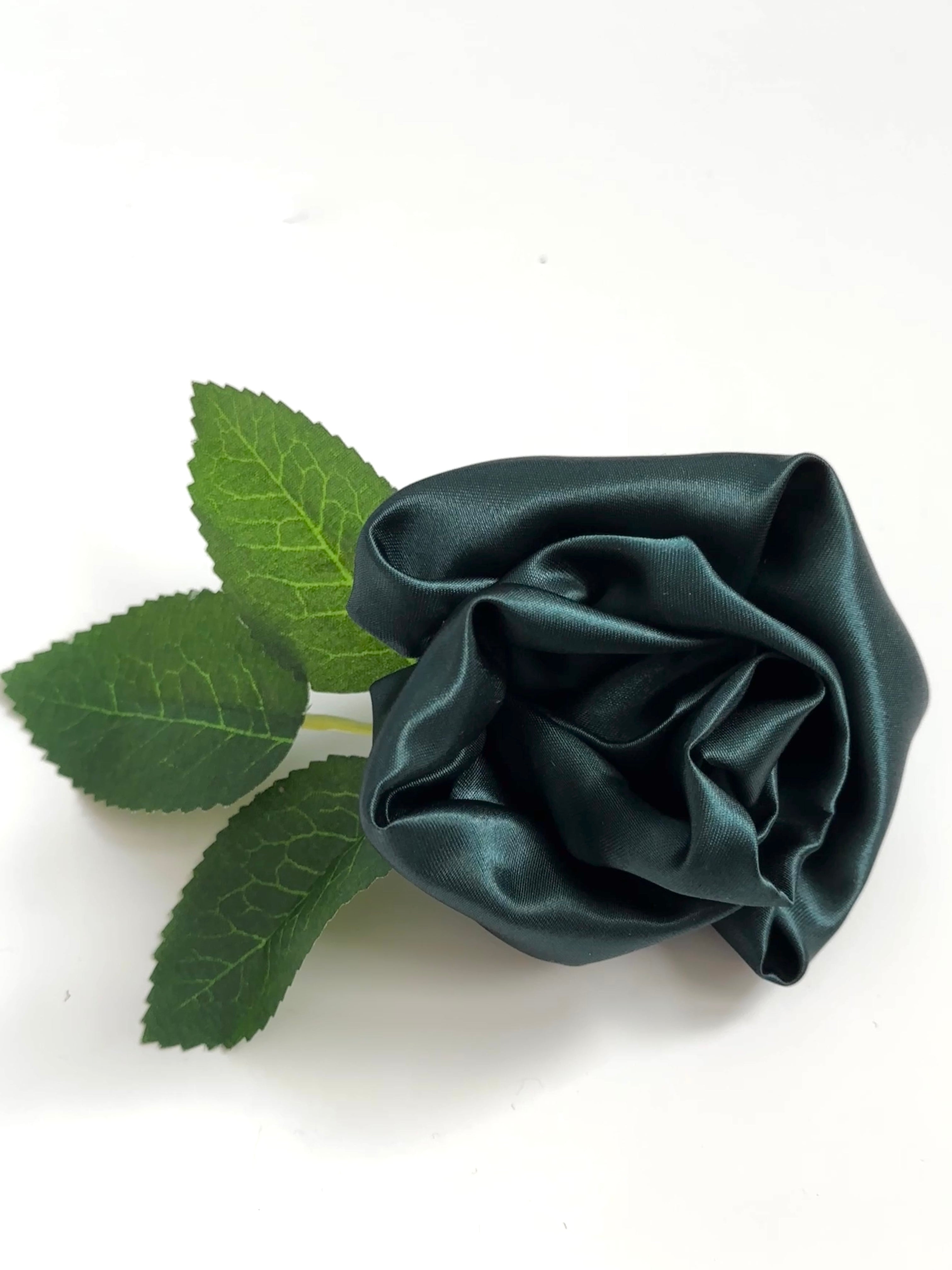 Elaine Rose Clip