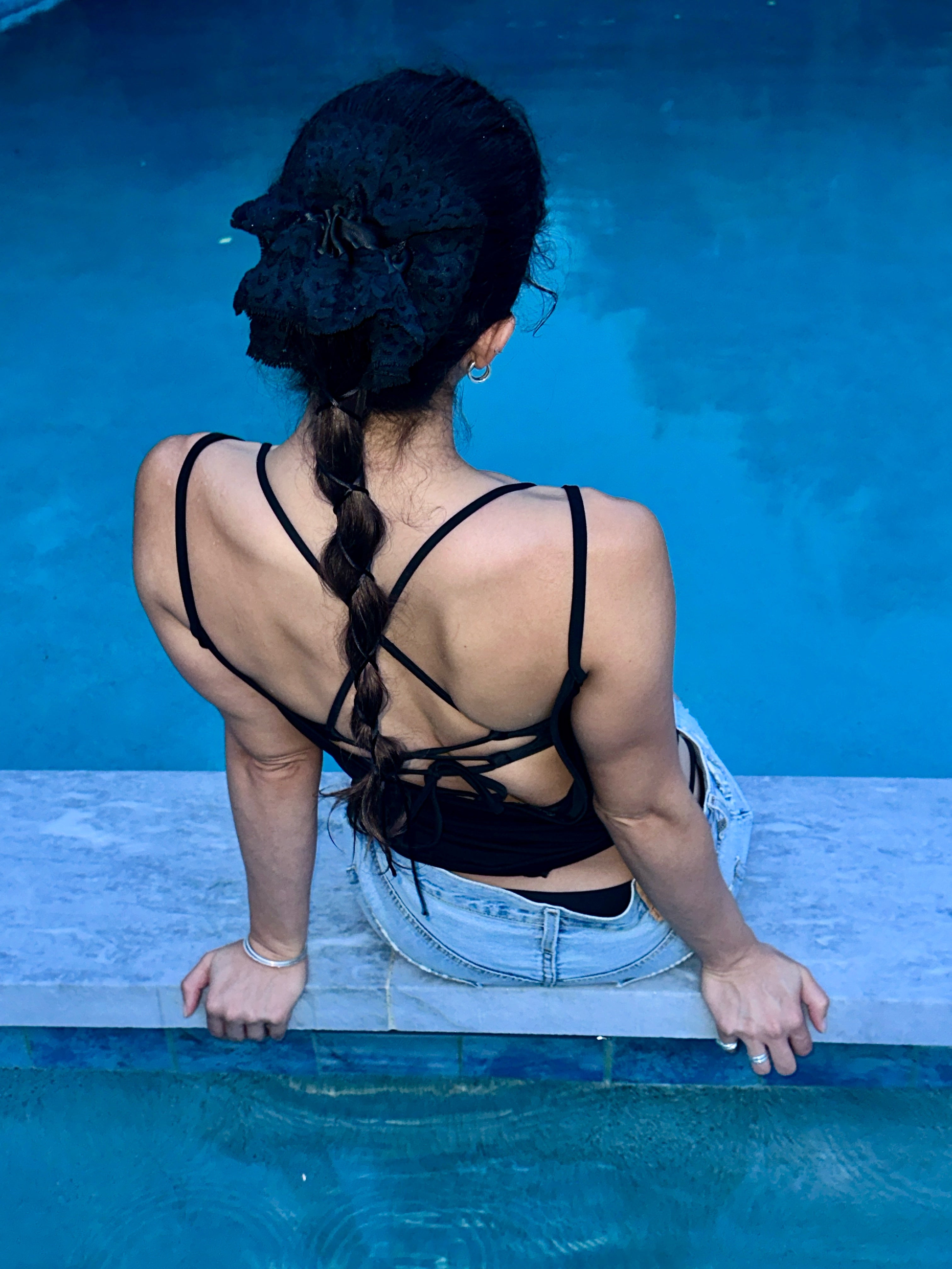 Lacy Peplum Scrunchie