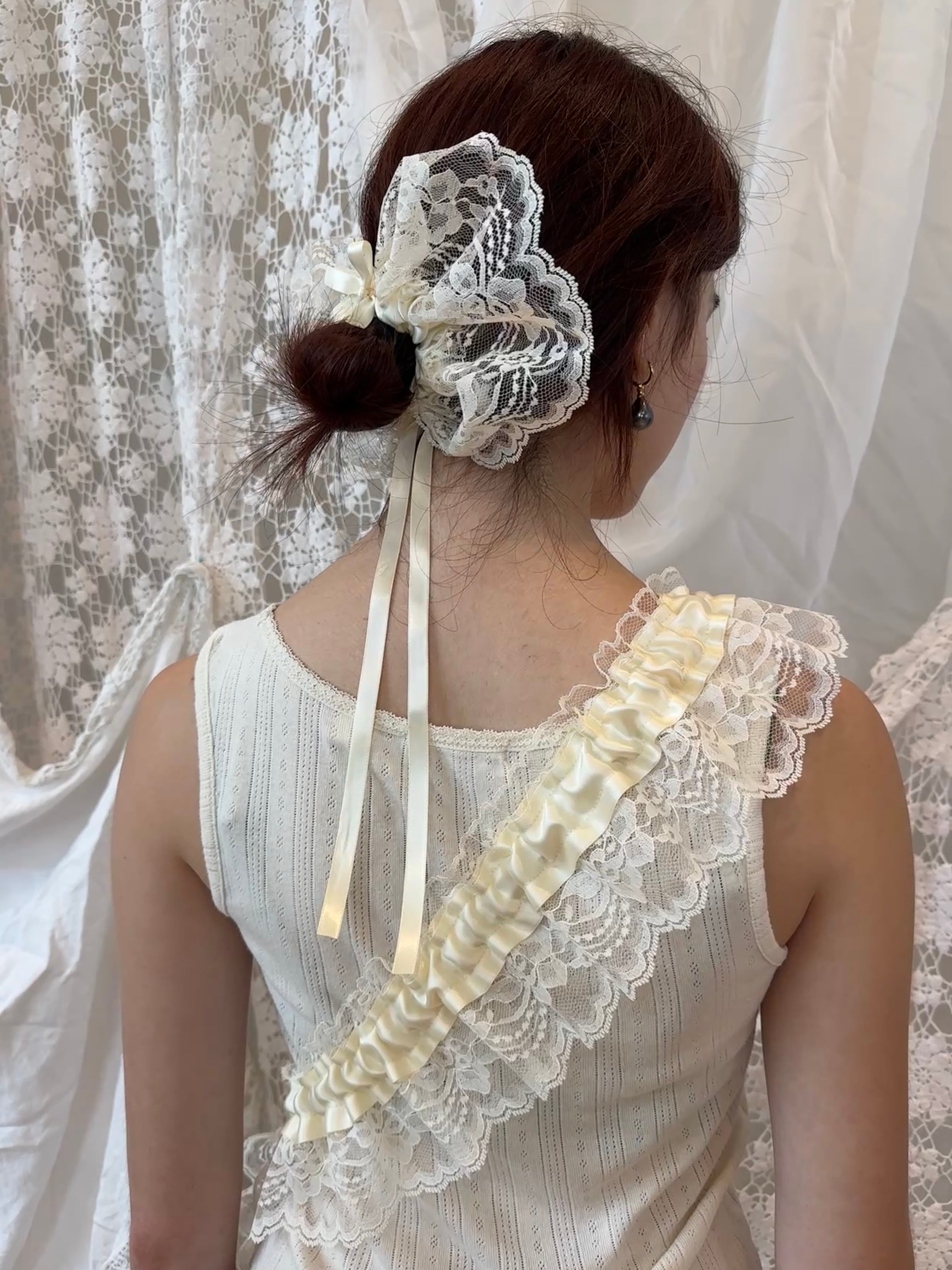 Bella Butterfly Bun Topper