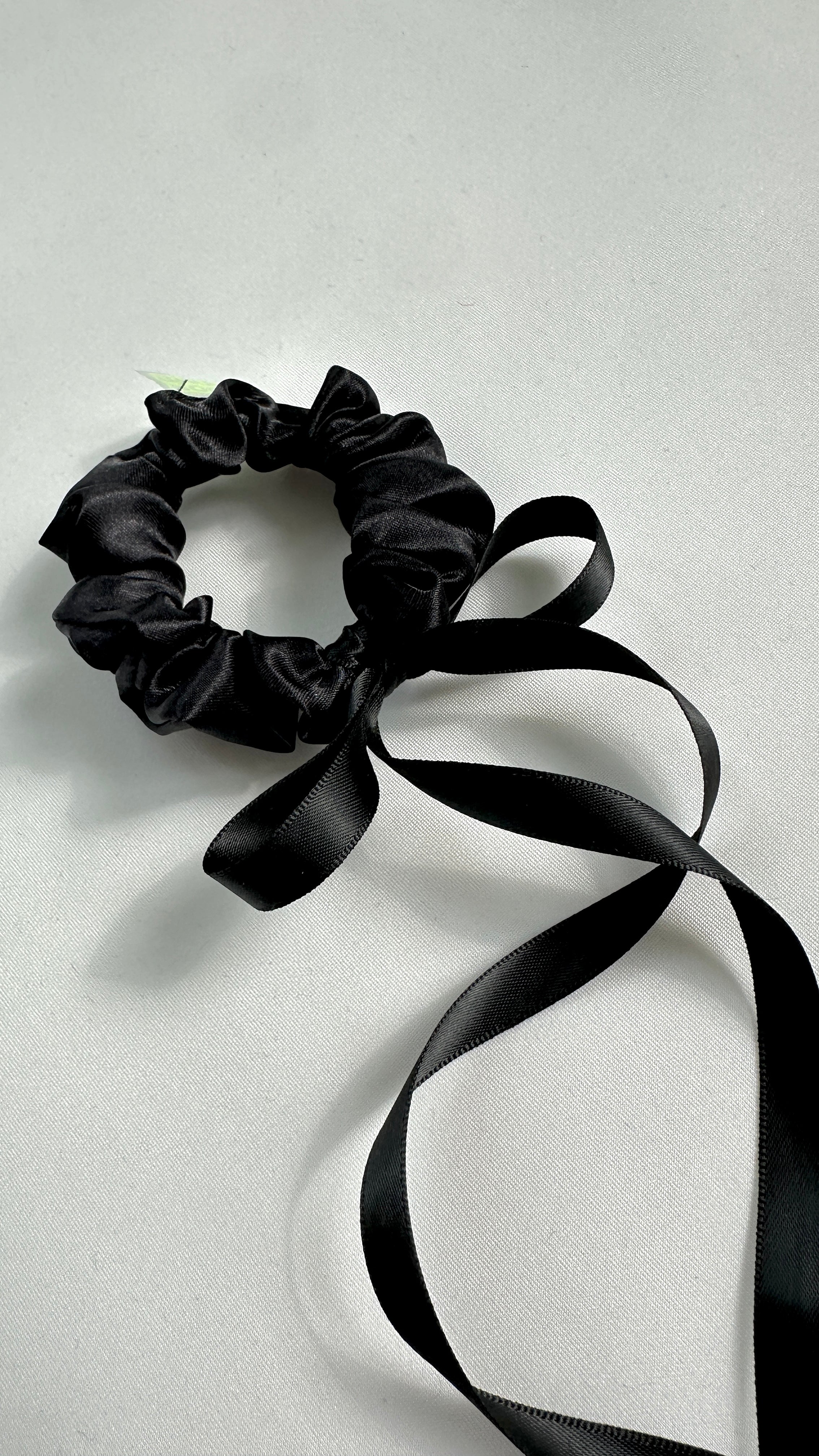 Catherine Bow Scrunchie