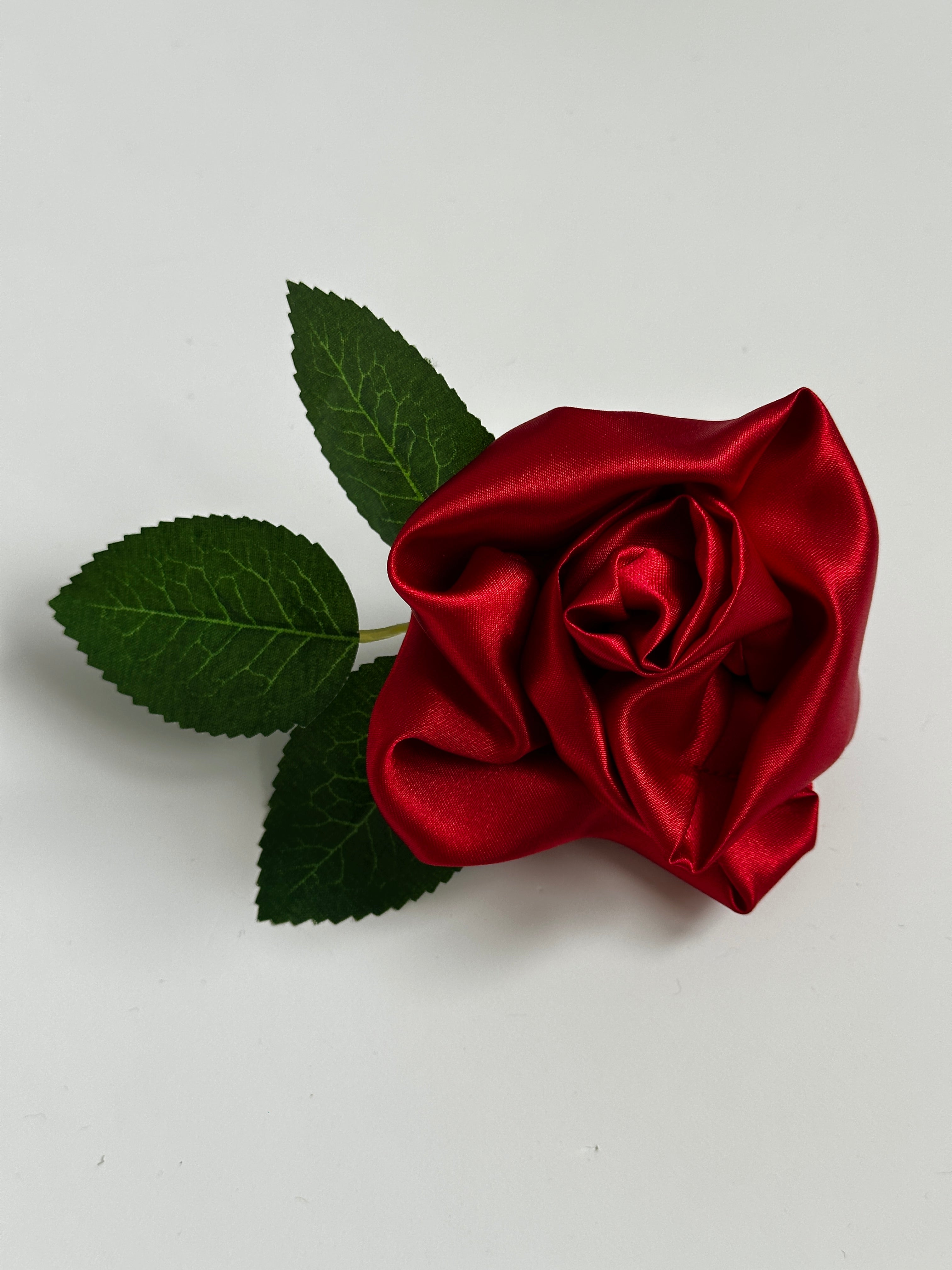 Elaine Rose Clip