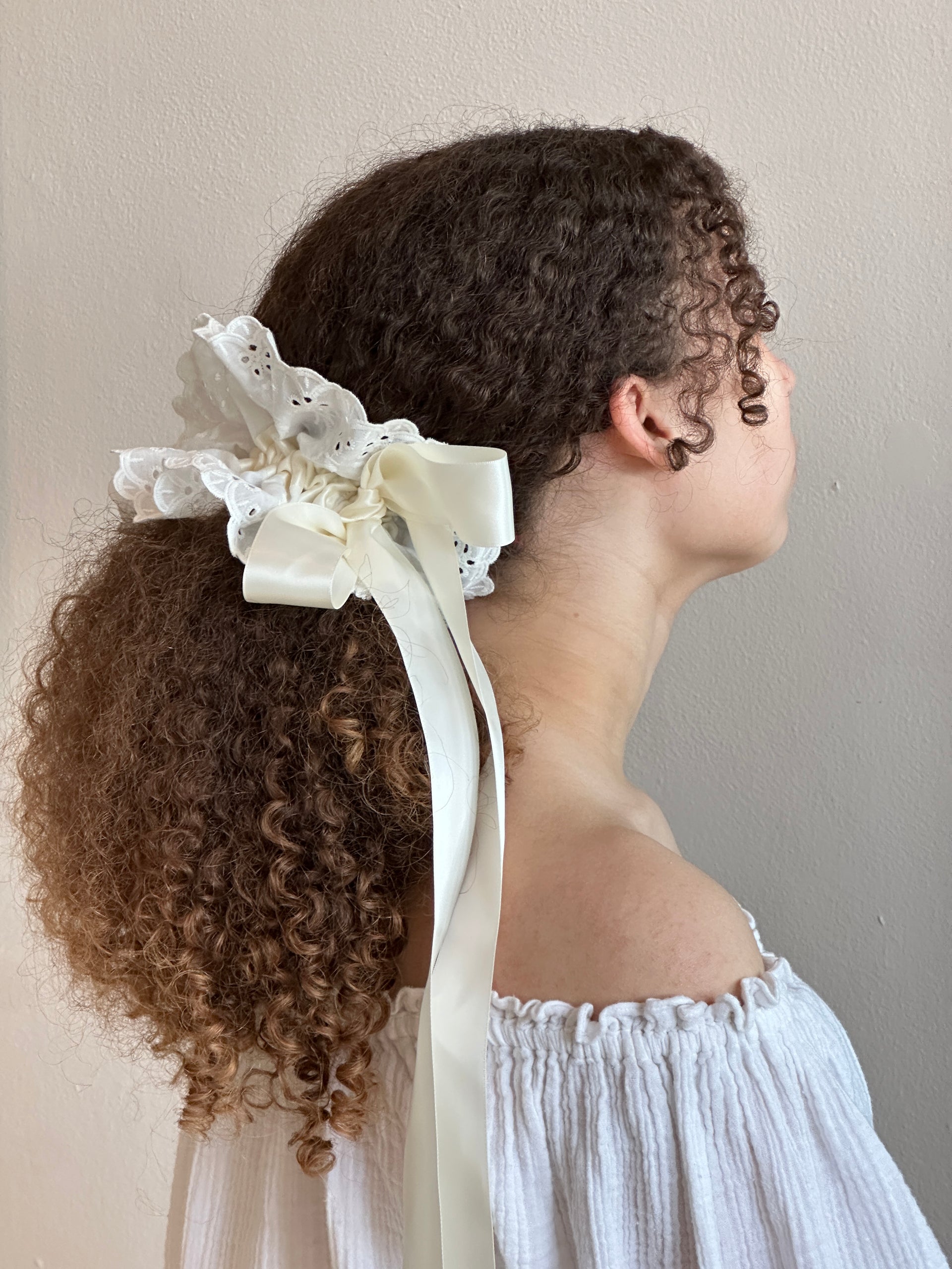 Eyelet Peplum Scrunchie