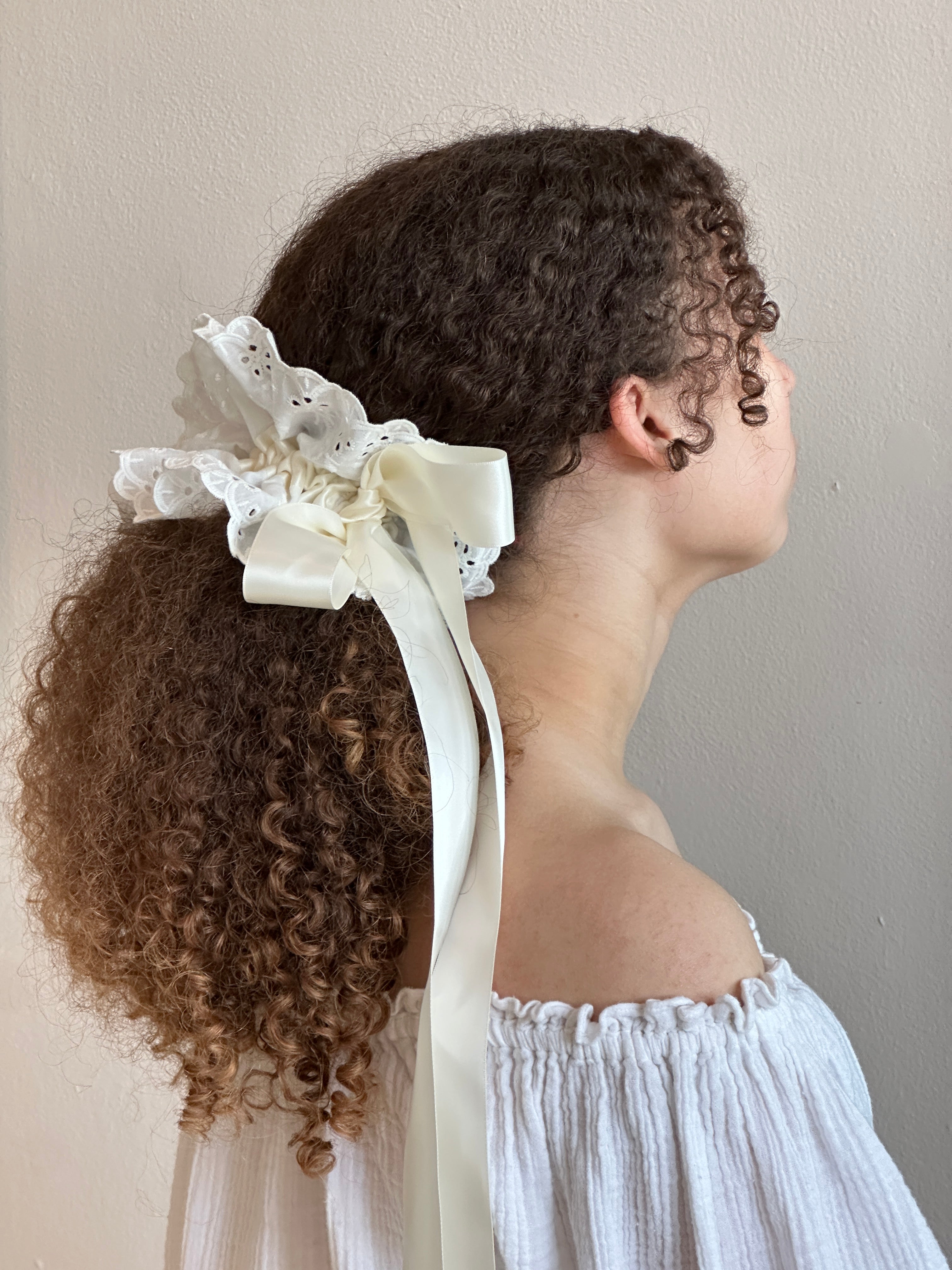 Eyelet Peplum Scrunchie