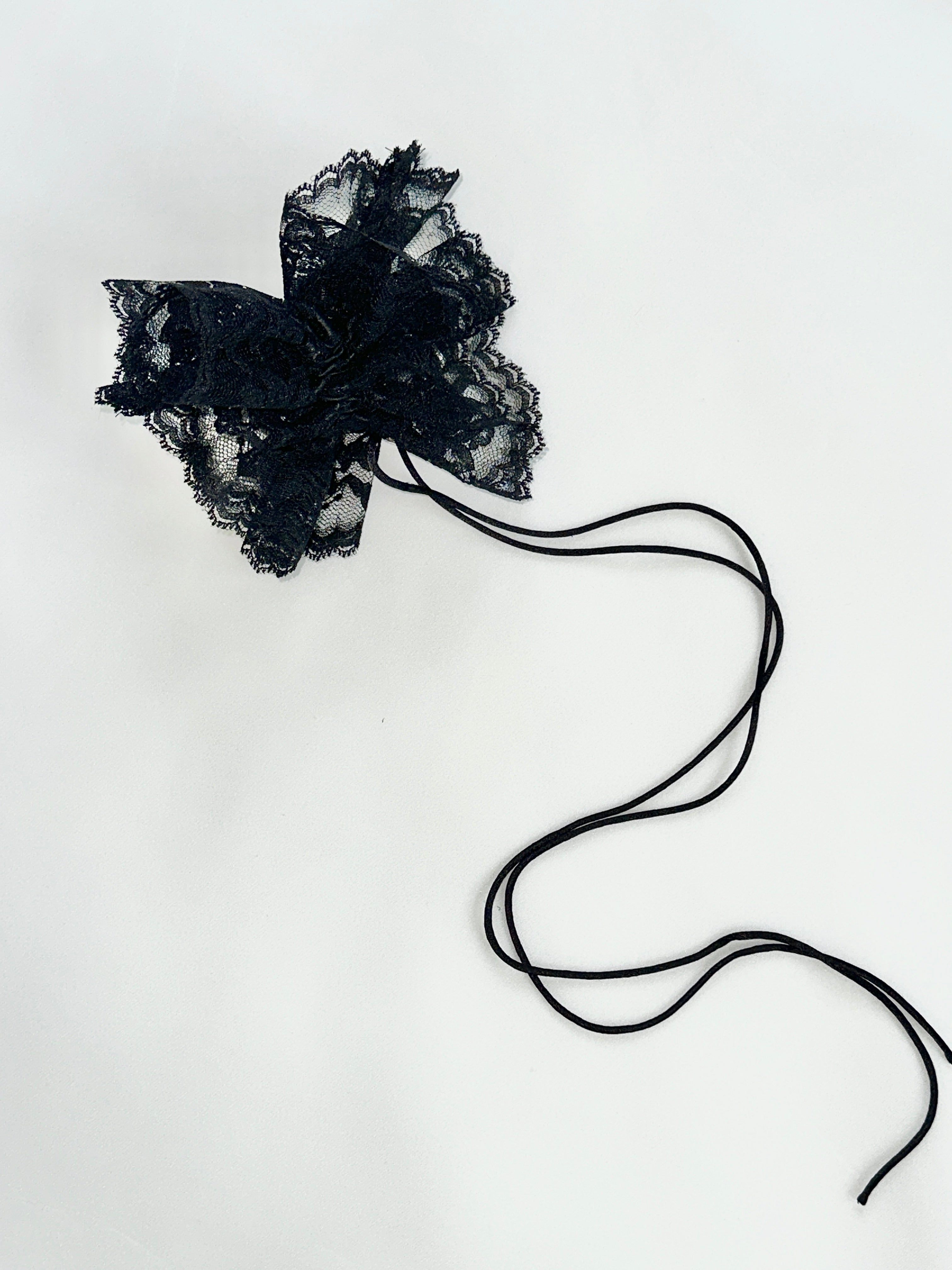 Lacy Peplum Scrunchie