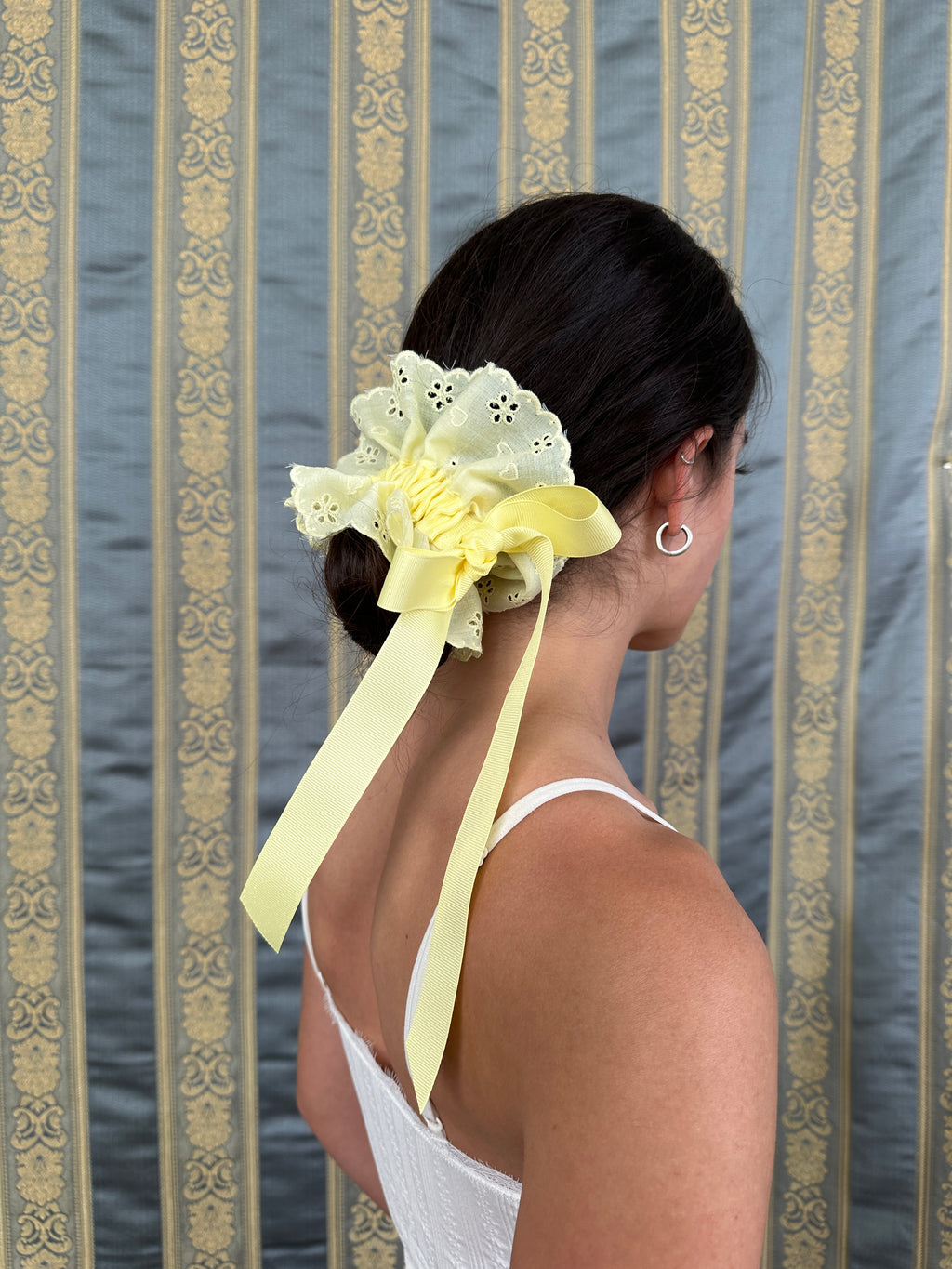 Eyelet Peplum Scrunchie