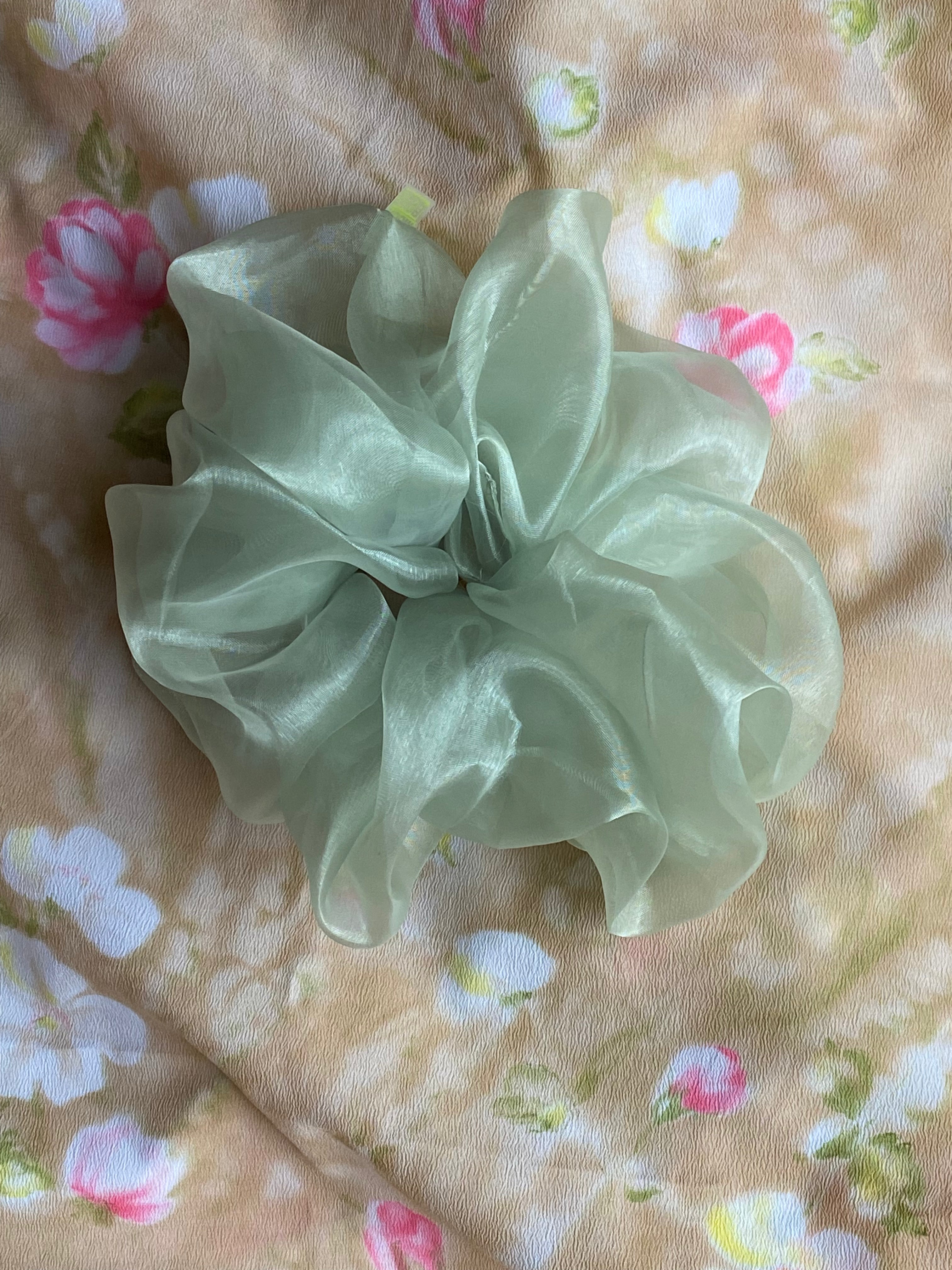 Giant Cloud Scrunchie